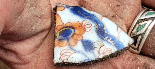 Porcelain possibly imported from the Netherlands