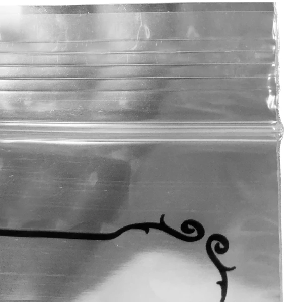 3 x 10 2 mil Zipper Lock Cigar Bags Zipper Close up of 3 x 10 2 mil Zipper Lock Cigar Bags Zipper