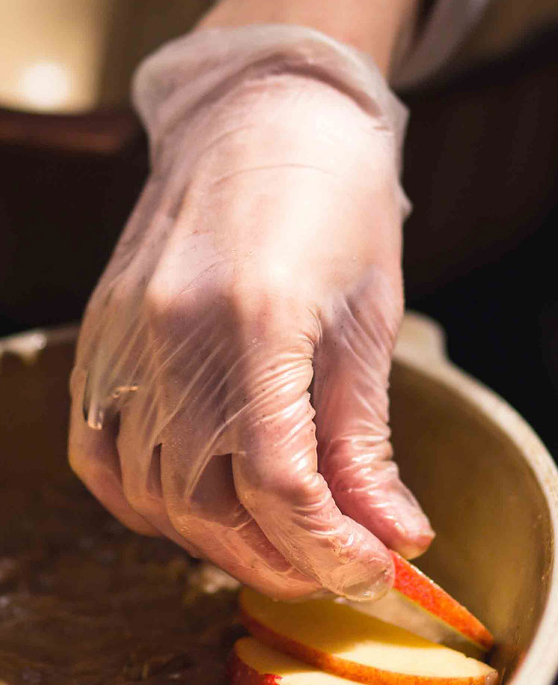 Clear Disposable Vinyl Gloves Baking - Polymer Coated - Large