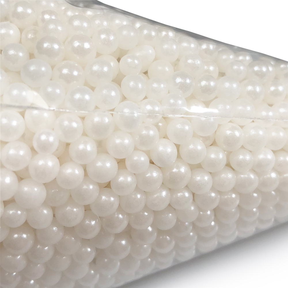 Close up of 100 Pack 6 X 12 Plastic Cone Treat Bags Side Seal