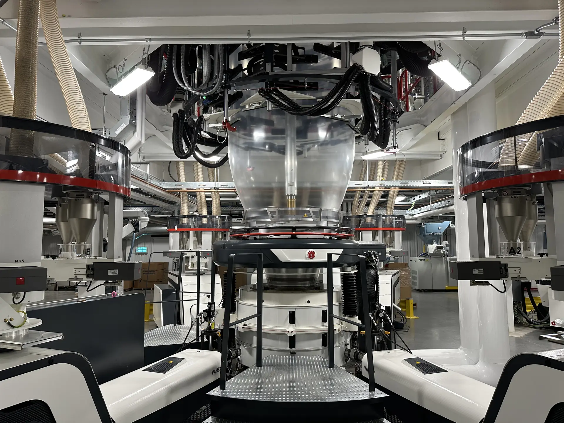 Interplas blown-film extrusion line producing flexible packaging