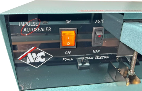 24 Inch 2mm Automatic Impulse Sealer Main Power Switch Main Power Switch of 24 in. 2mm Impulse Autosealer