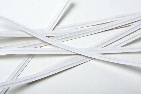 4 white plastic twist ties 4 white plastic twist ties