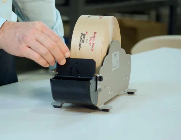 Better Pack Packer 3S Tape Dispenser Hand Lifting Lid to Water Reservoir