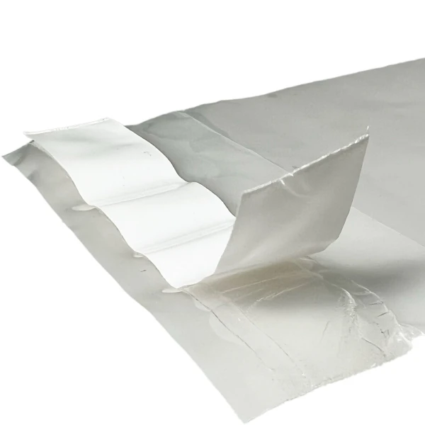 Self Adhesive Liner Released of 4.5 x 7.5 2 Mil Strap Bags