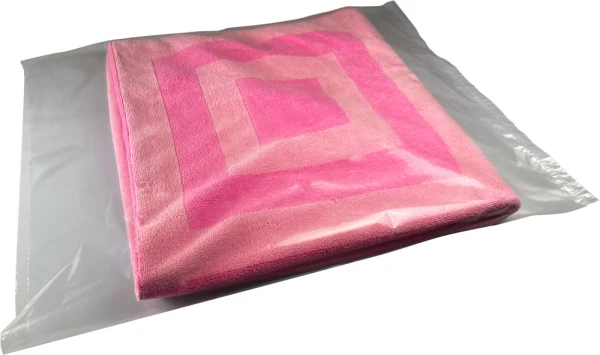 20x24 2 Mil Flat Poly Bags 20x24 2 Mil Flat Poly Bags with Pink Beach Towel