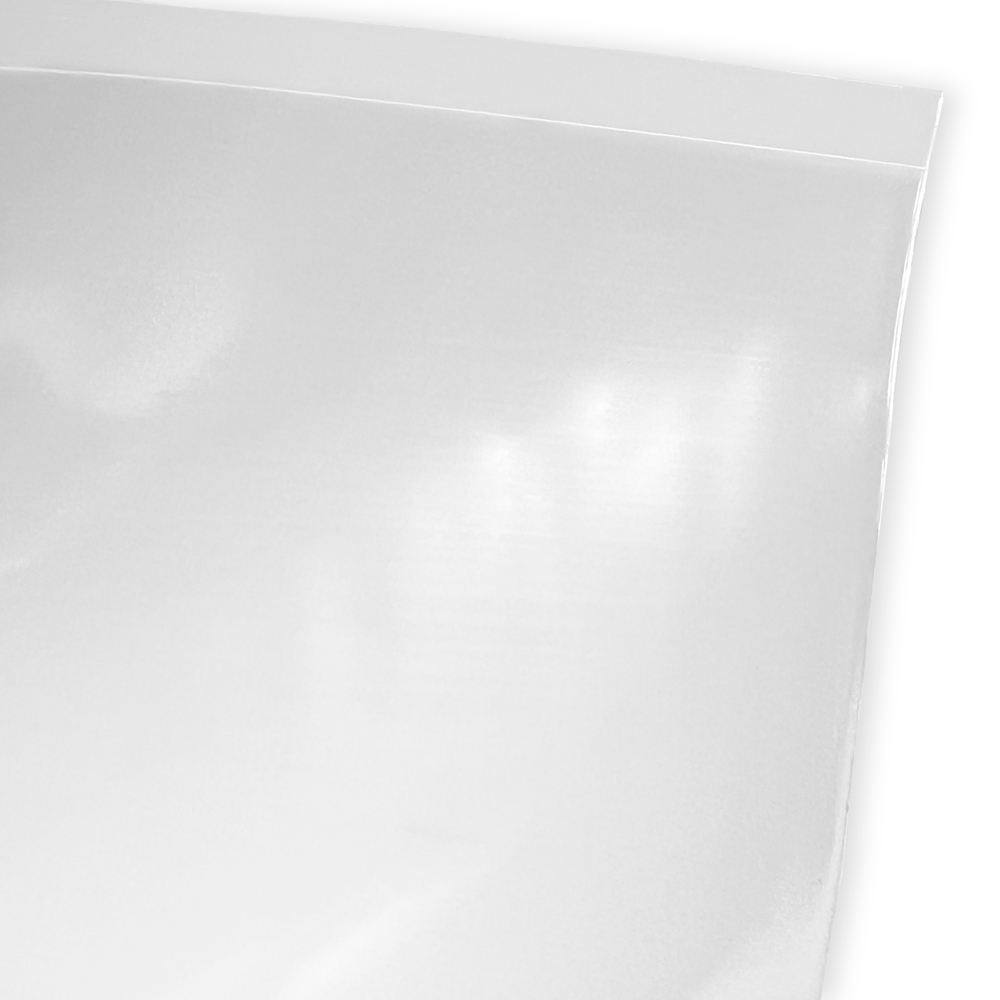 Close up of 5 x 7 2 Mil Flat Poly Bags Lip