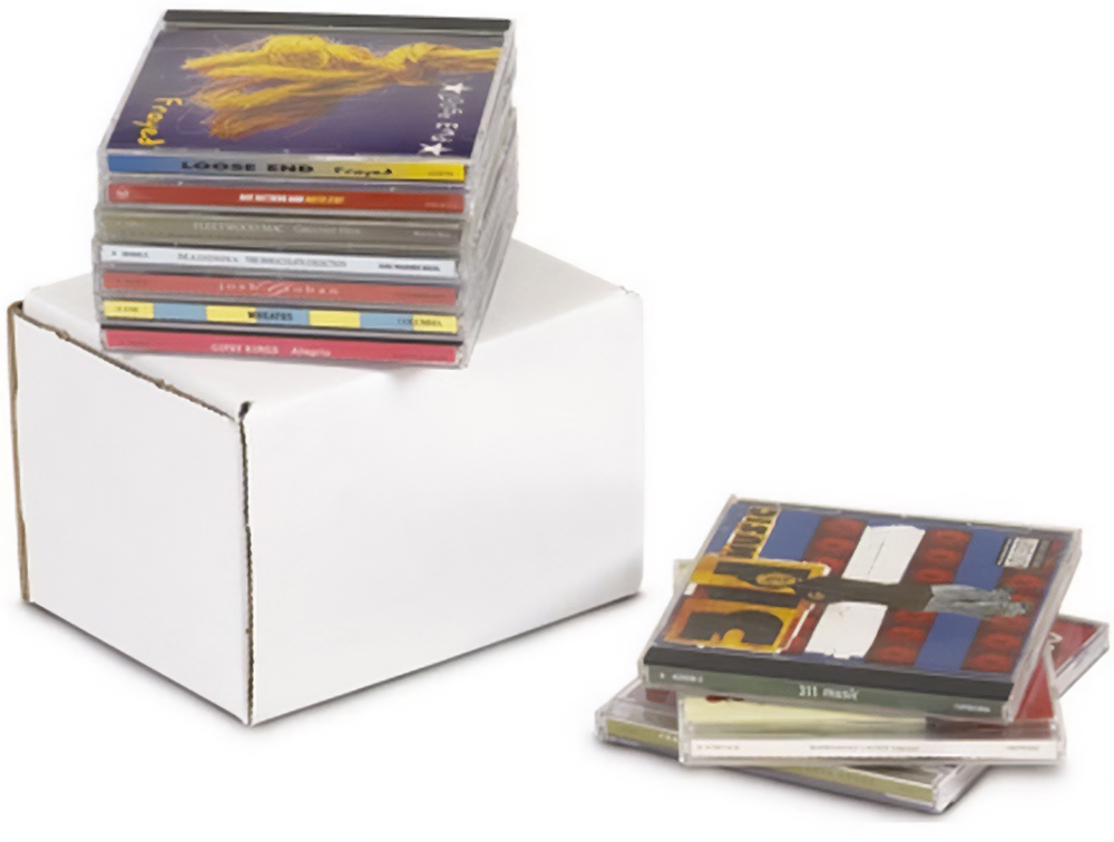 White 5 5/8 x 4 3/16 x 5 Outside Tuck Mailer