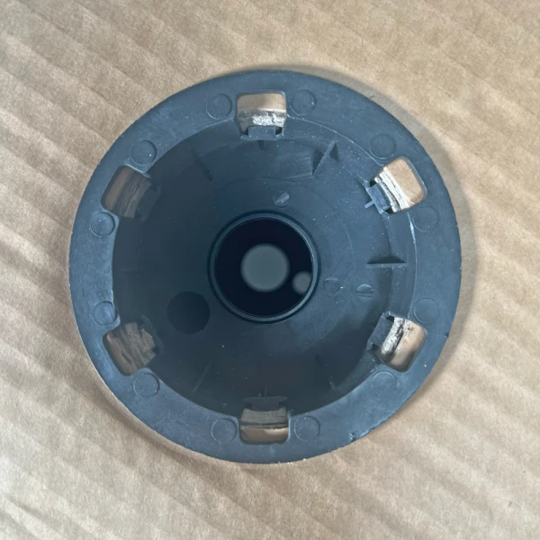 Core Plug of 9 x 12.5 2 Mil Pre-Opened Bags On Roll For Automated Bagging