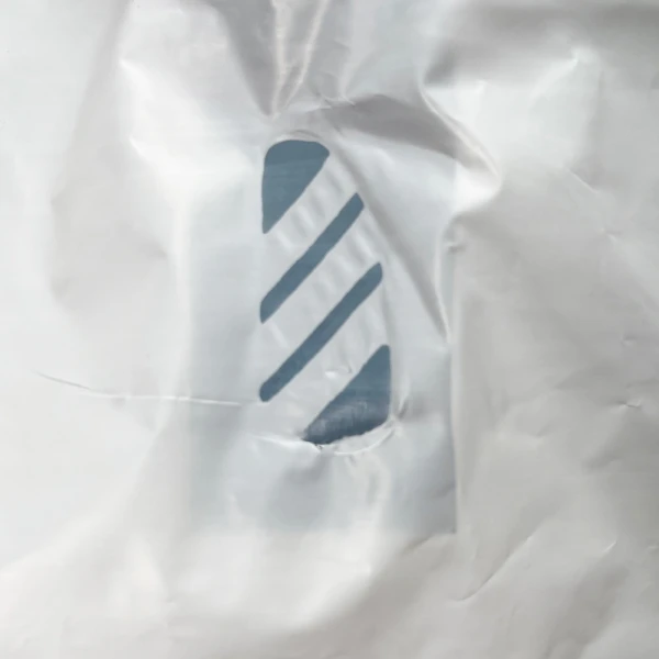21 x 13 + 10 BG Ameritote Soft Loop Handle Carry Bags Close Up of Handle Seal