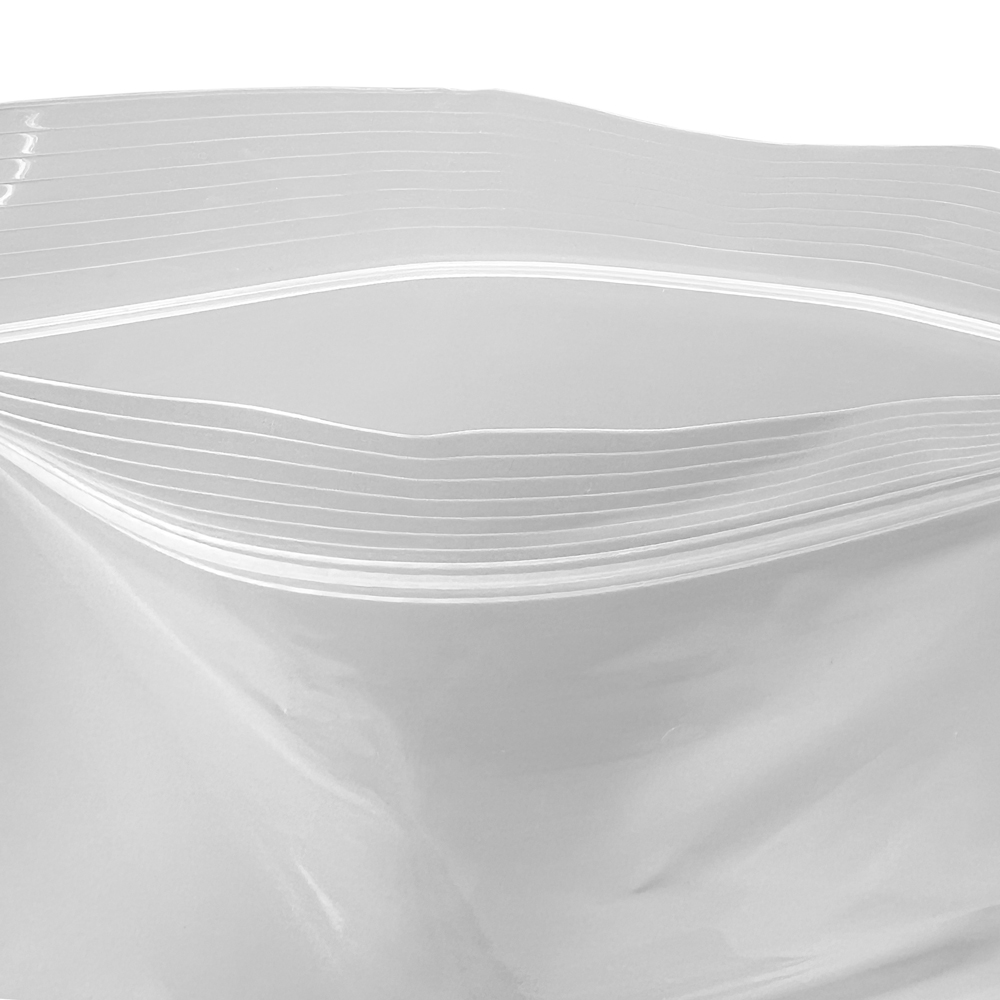 Close up of 12 x 15 Clearzip® Locking Top Bag 4 Mil Opening