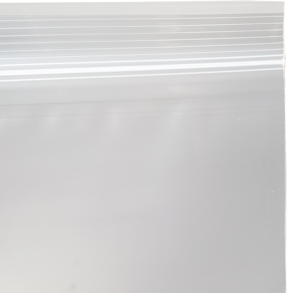 Offset Lip and Ziplock of 14 x 20 Clearzip Locking Top Bags 4 Mil